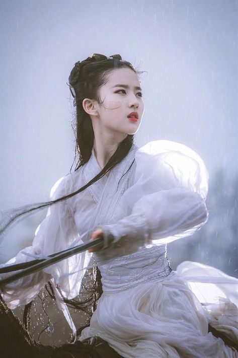 處女朱莉第一次在線觀看