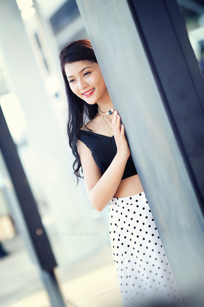 女大學(xué)生私密按摩