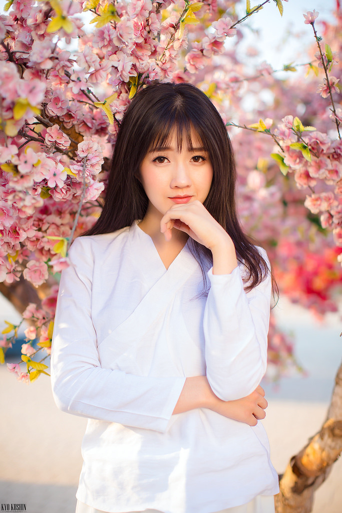 美麗姑娘免費(fèi)完整視頻