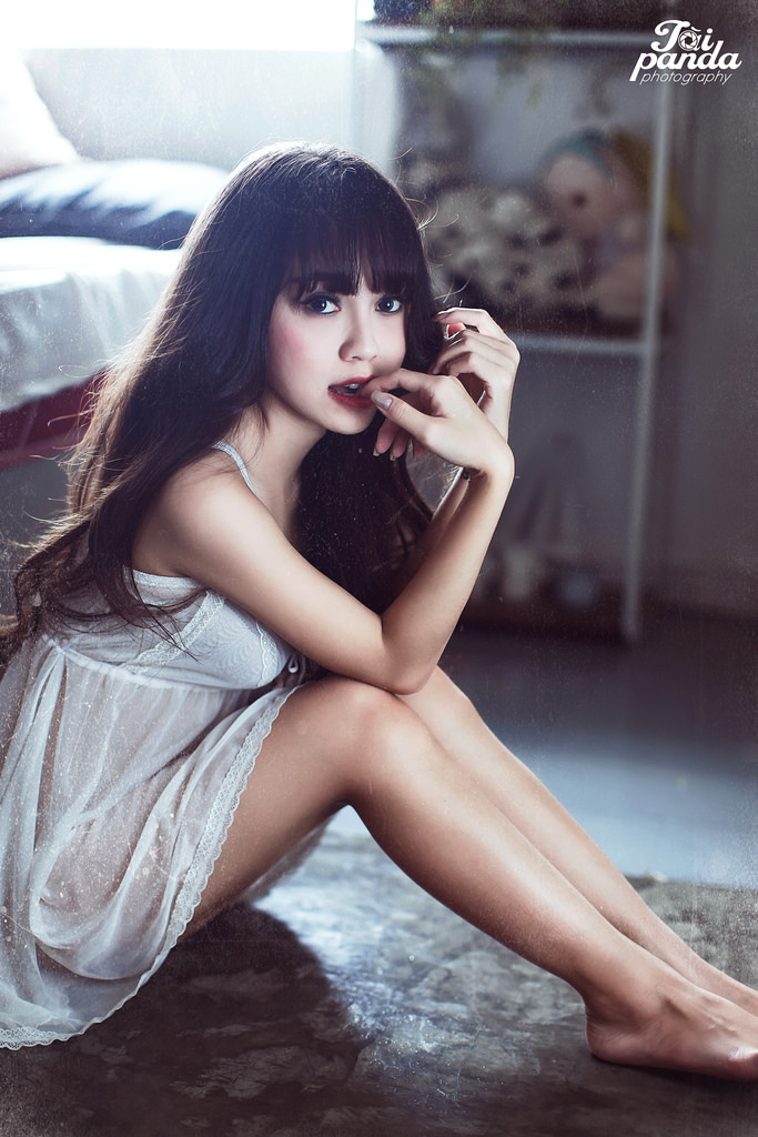 被盯上的女神天使